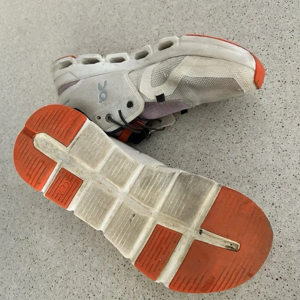 On Cloud Cloud Sky Youth Sneakers – Undyed White/Mauve, Size 5.5